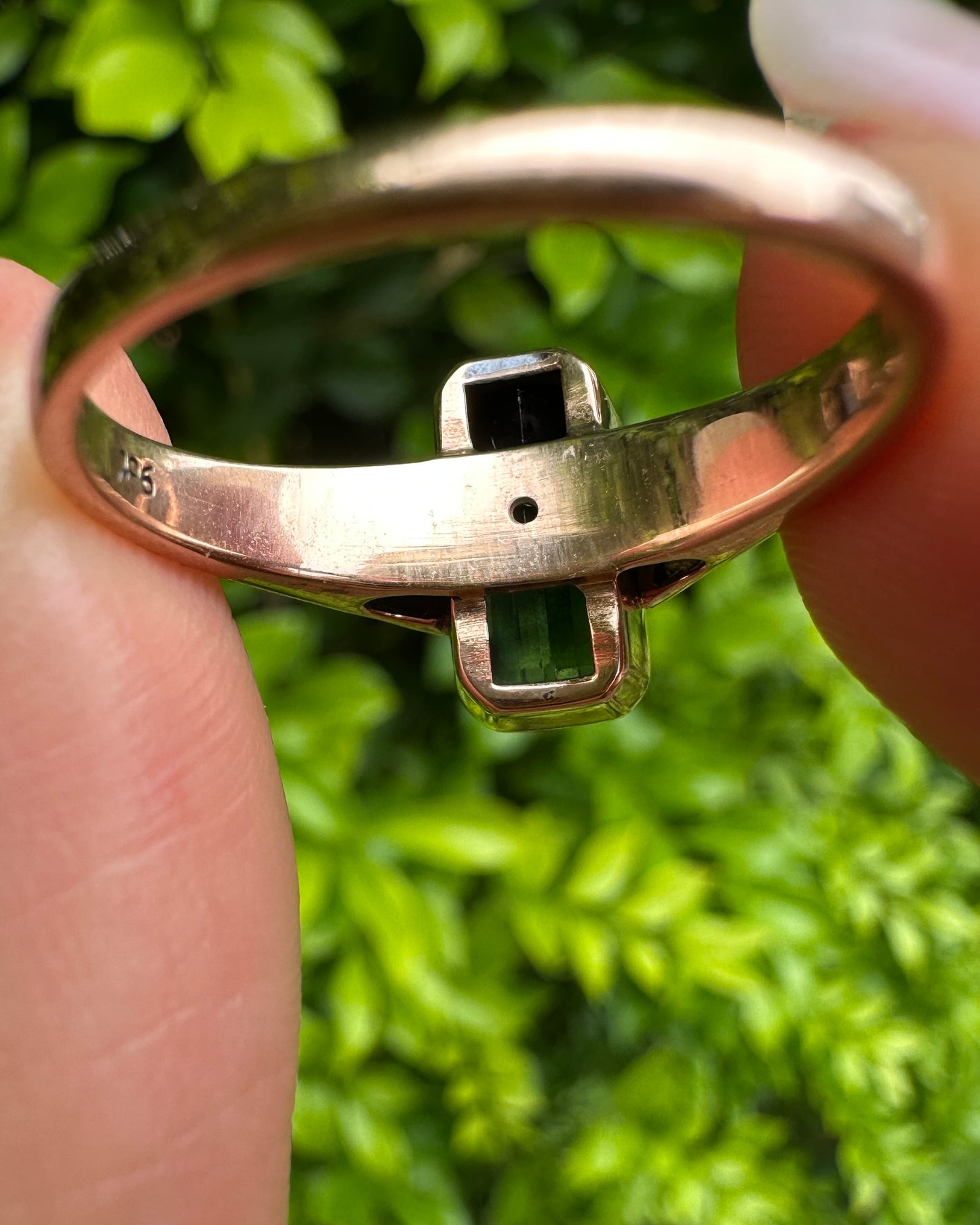 Bezel Set Bi-colour Tourmaline in Rose Gold, 9ct Rose Gold, size P or 7.75, 4.35g